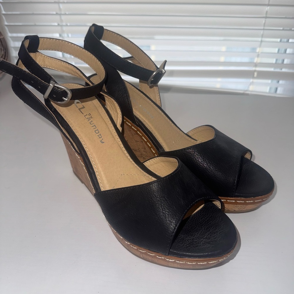 Chinese Laundry Black and Brown Beaming Nubeck Wedge Sandals